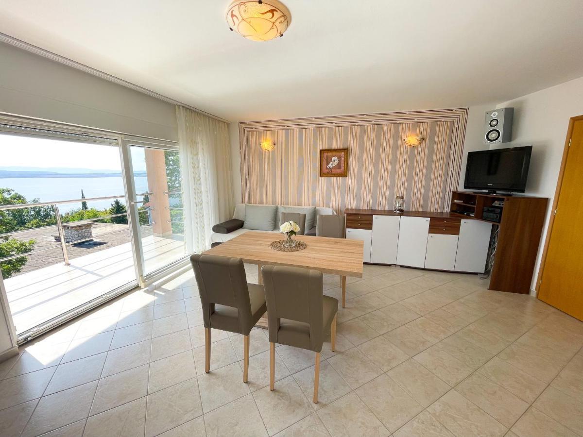 Apartment Nika 1 Dramalj Ngoại thất bức ảnh
