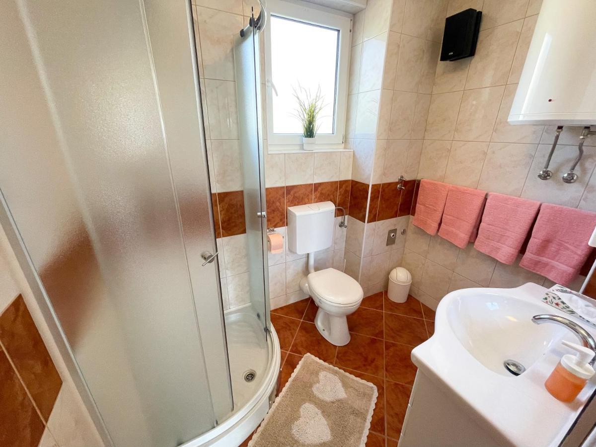 Apartment Nika 1 Dramalj Ngoại thất bức ảnh
