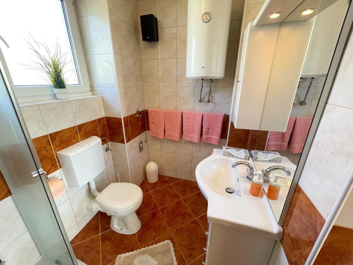 Apartment Nika 1 Dramalj Ngoại thất bức ảnh